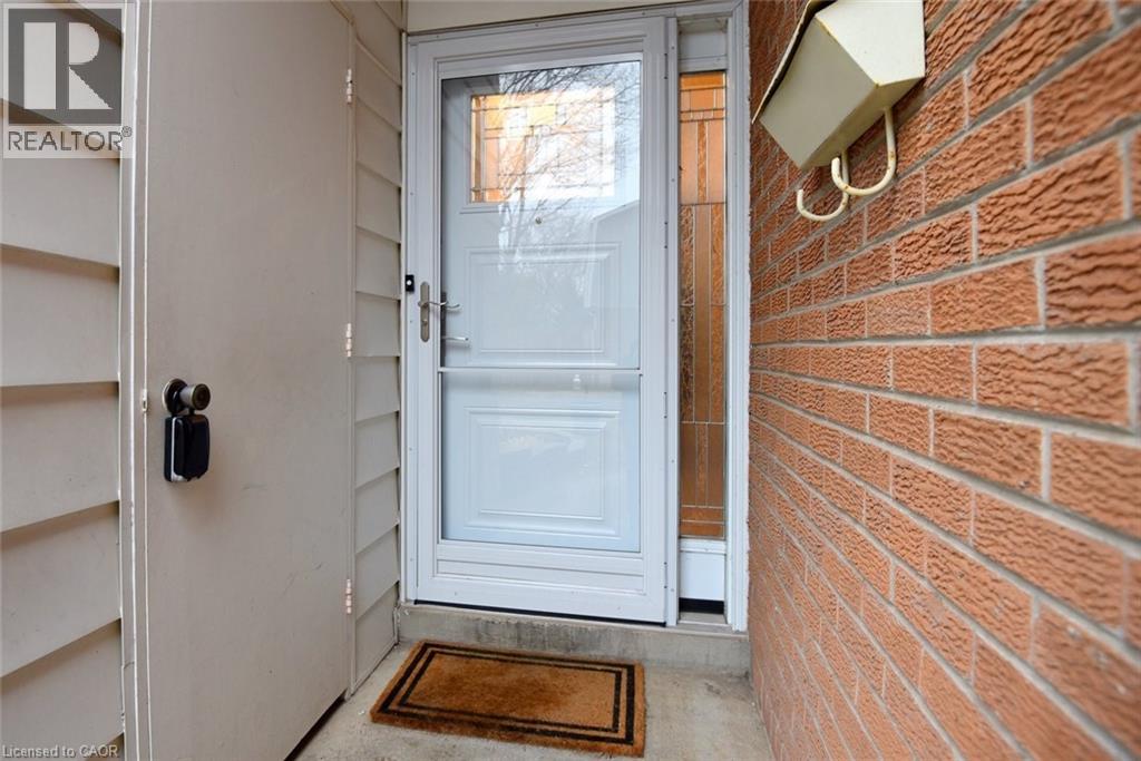 457 Woodview Road Unit# 7, Burlington, Ontario  L7N 2Z9 - Photo 3 - 40810460