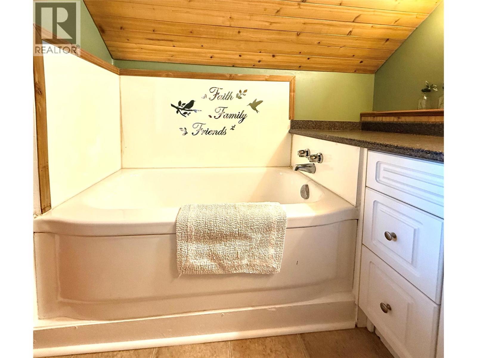 317 4th Avenue S, Cranbrook, British Columbia  V1C 2E6 - Photo 18 - 10379231