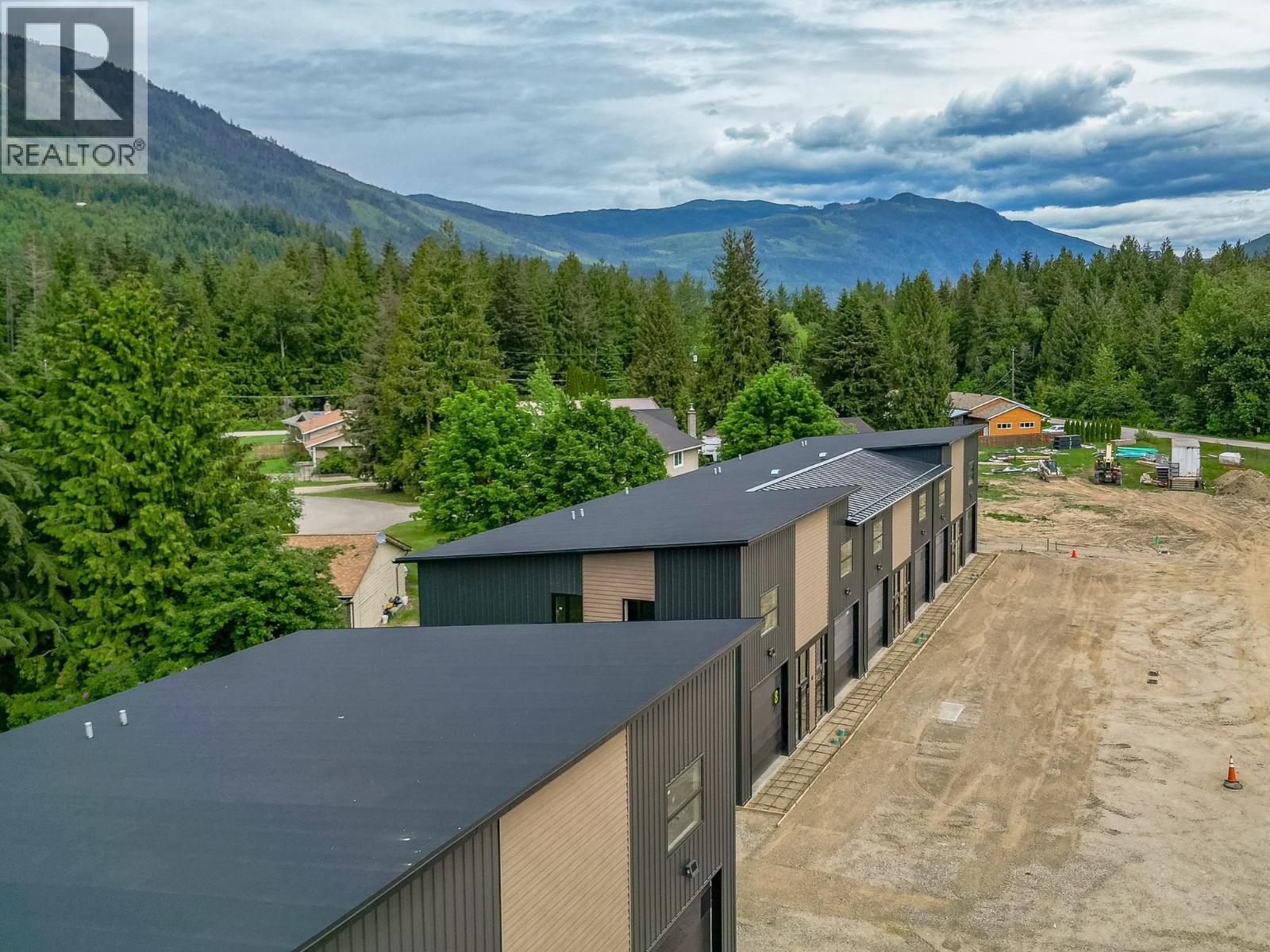 1002 Seed Frontage Road Unit# 10 Lot# Psl 10, Sicamous, British Columbia  V0E 2V4 - Photo 3 - 10373785