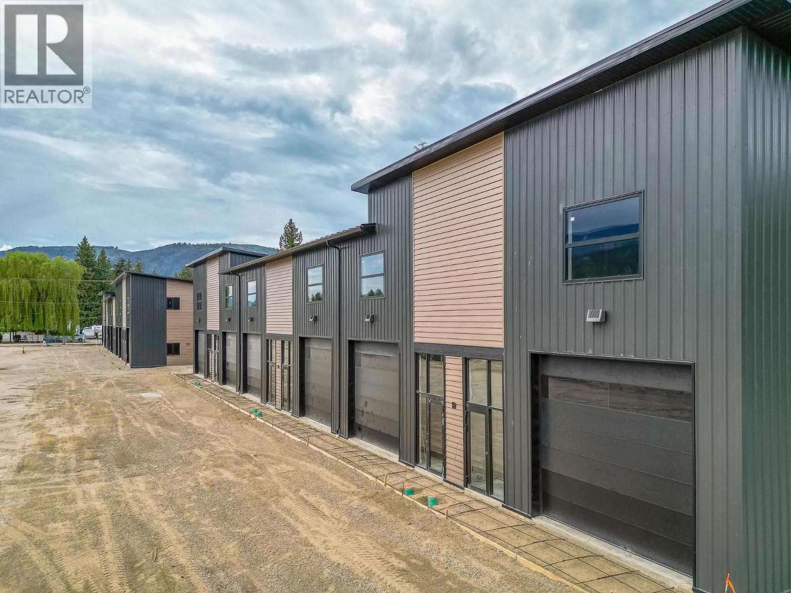 1002 Seed Frontage Road Unit# 10 Lot# Psl 10, Sicamous, British Columbia  V0E 2V4 - Photo 6 - 10373785