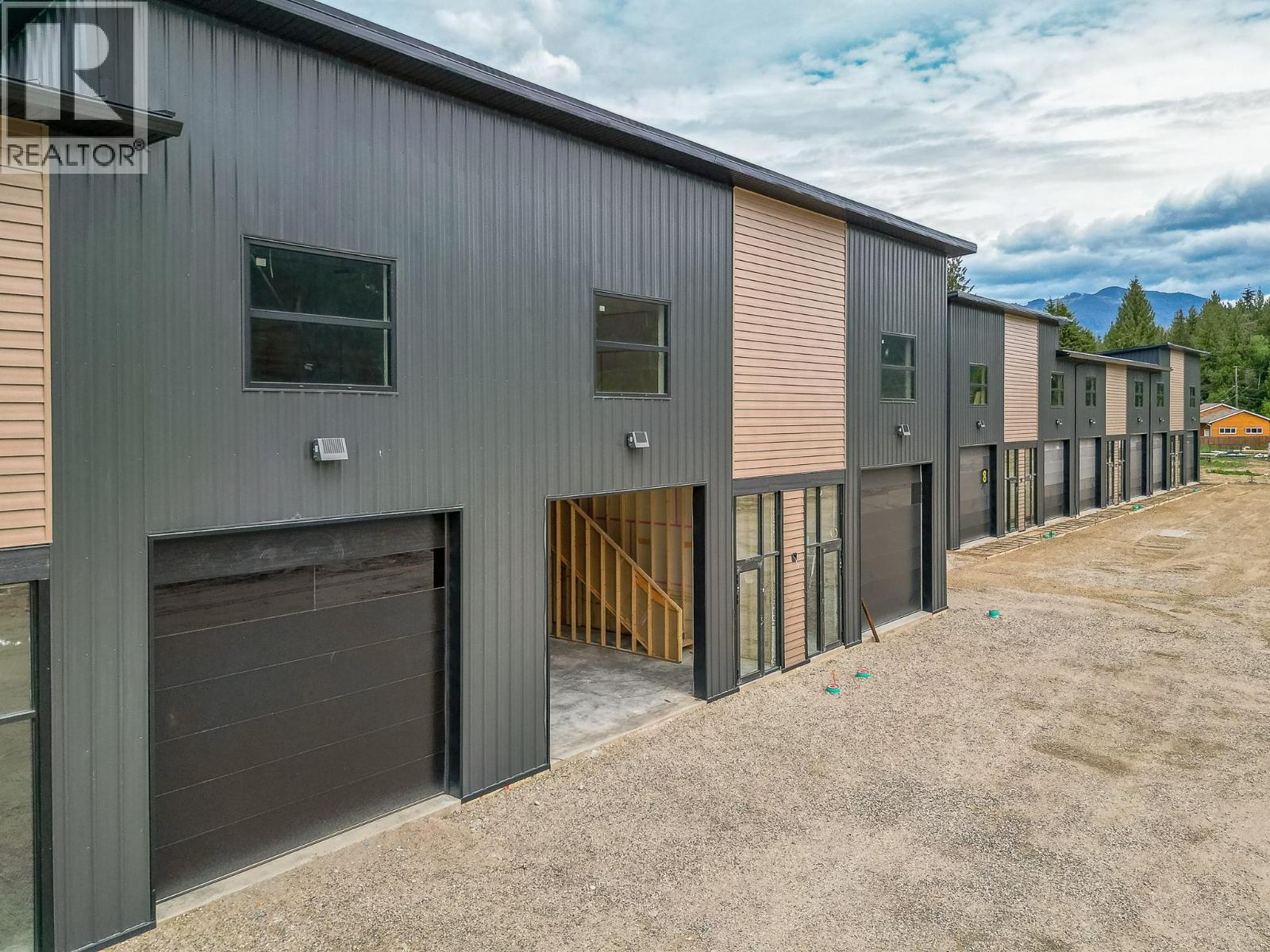 1002 Seed Frontage Road Unit# 10 Lot# Psl 10, Sicamous, British Columbia  V0E 2V4 - Photo 7 - 10373785