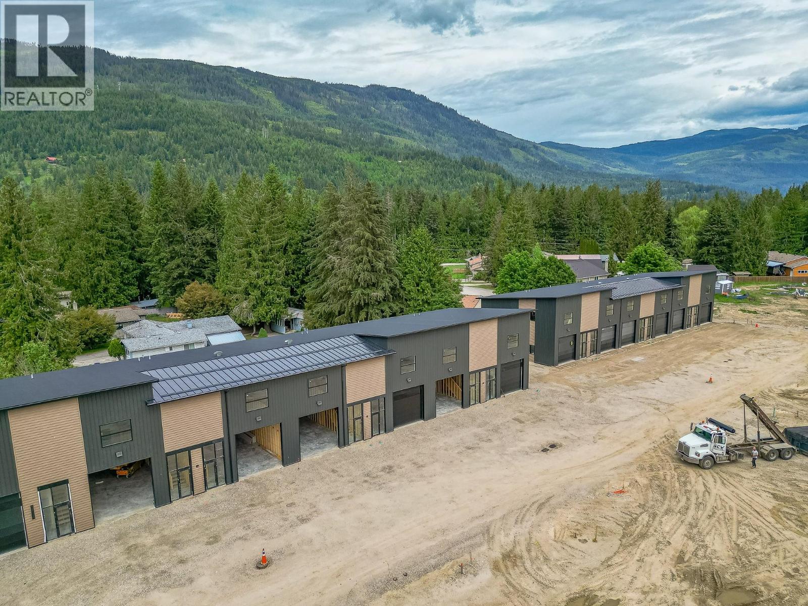 1002 Seed Frontage Road Unit# 10 Lot# Psl 10, Sicamous, British Columbia  V0E 2V4 - Photo 8 - 10373785