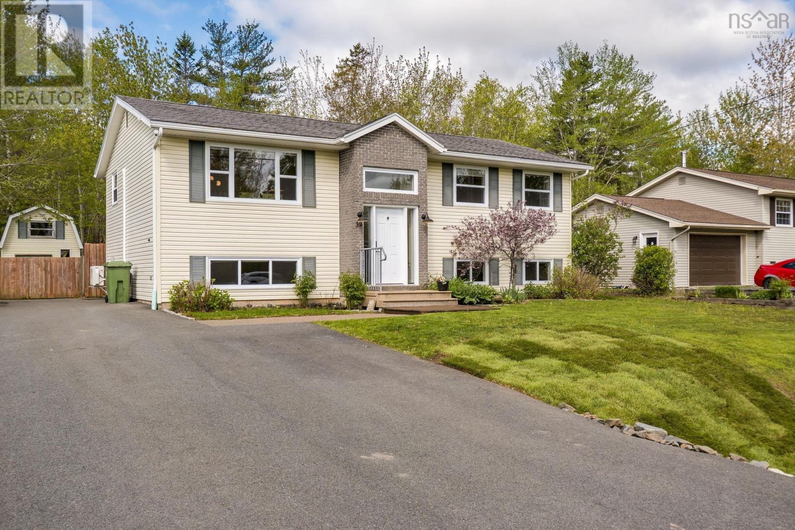 39 Boyd Avenue, Enfield, Nova Scotia