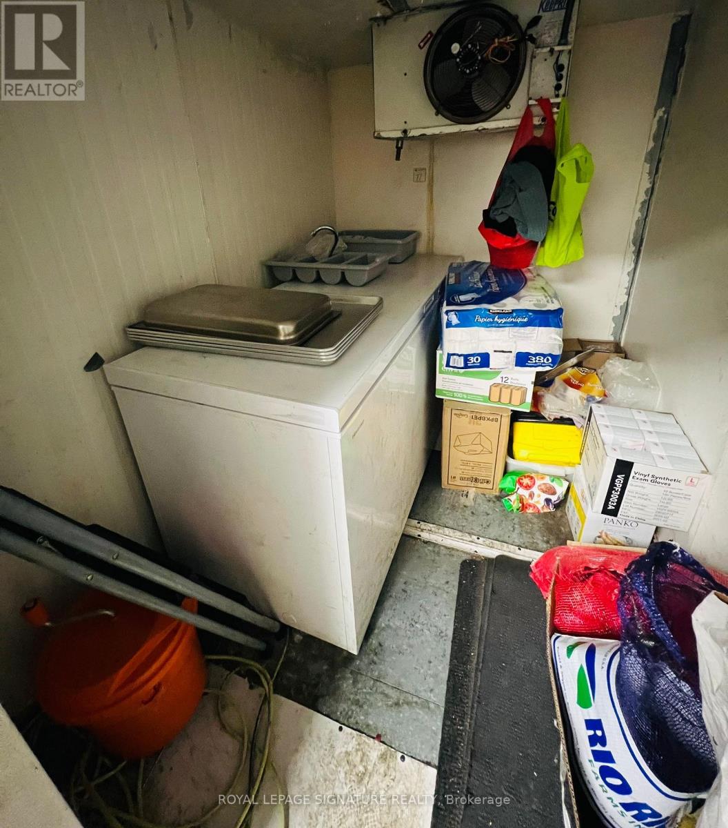 761 Dundas Street W, Toronto, Ontario  M6J 1T9 - Photo 11 - C13217056