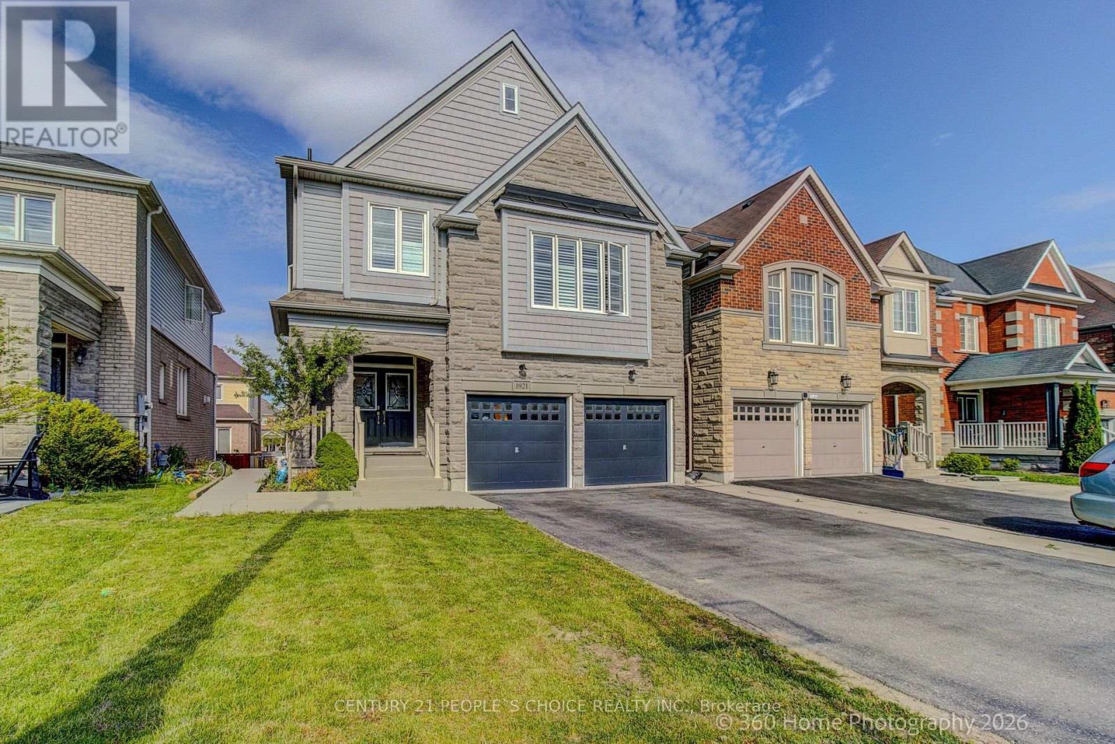 1921 COCKLIN CRESCENT, Oshawa, Ontario