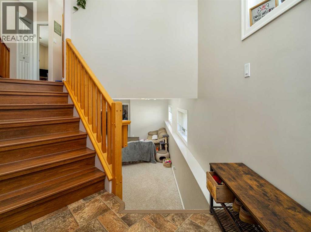 76 Blackfoot Crescent W, Lethbridge, Alberta  T1K 7P7 - Photo 4 - A2314861