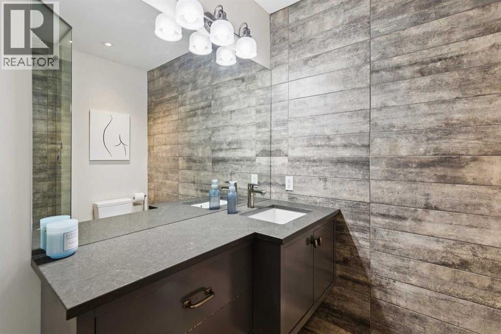 28 Calandar Road Nw, Calgary, Alberta  T2L 0P6 - Photo 26 - A2309372