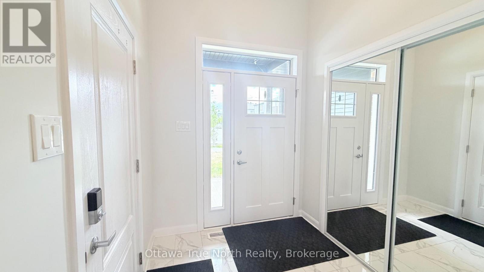 230 Invention Boulevard, Ottawa, Ontario K2K 1X7 - Photo 3 - X13218616