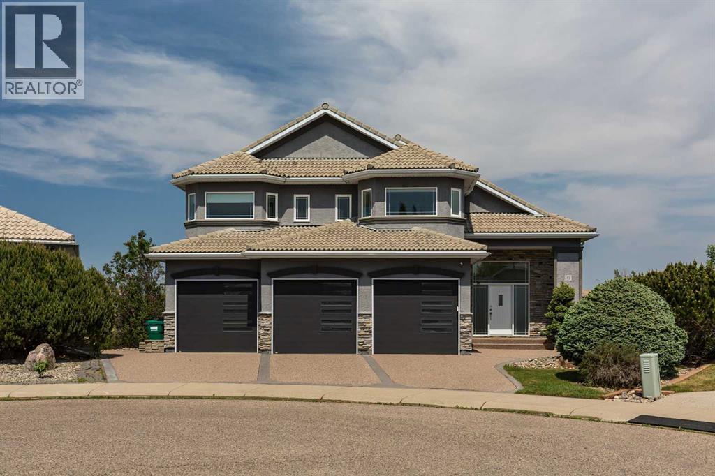 73 Fairmont Park Landing S, Lethbridge, Alberta  T1K 7L1 - Photo 2 - A2315327