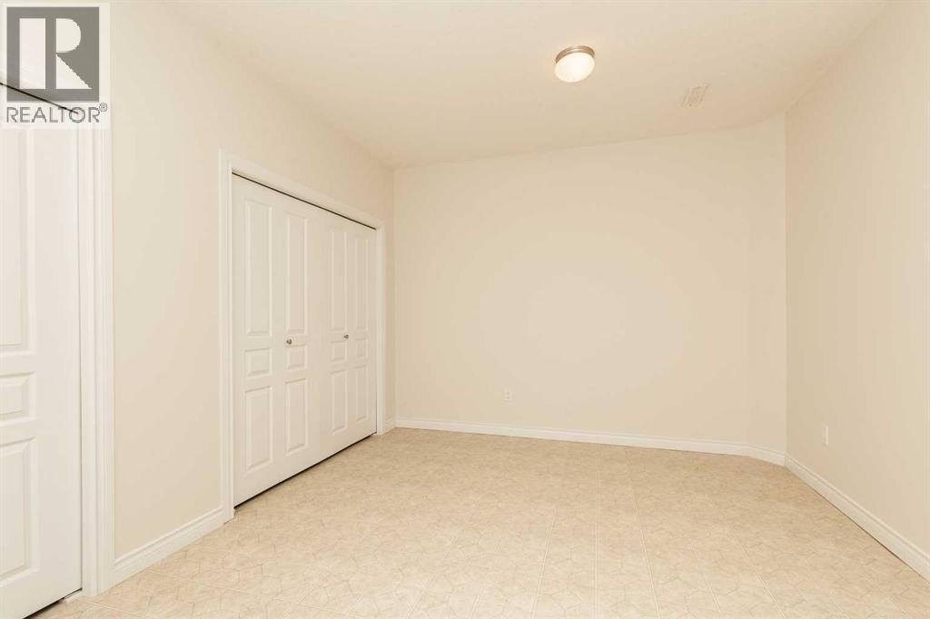 73 Fairmont Park Landing S, Lethbridge, Alberta  T1K 7L1 - Photo 34 - A2315327