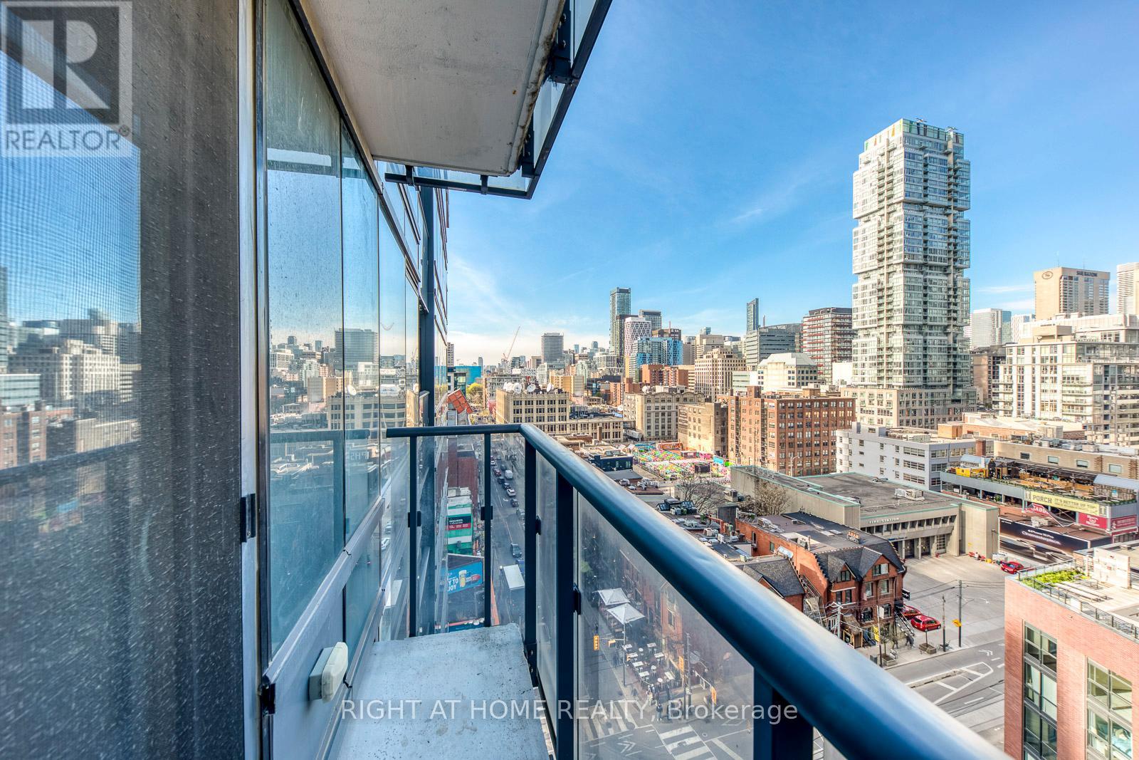 1306 - 295 Adelaide Street W, Toronto, Ontario  M5V 0L4 - Photo 27 - C13218584