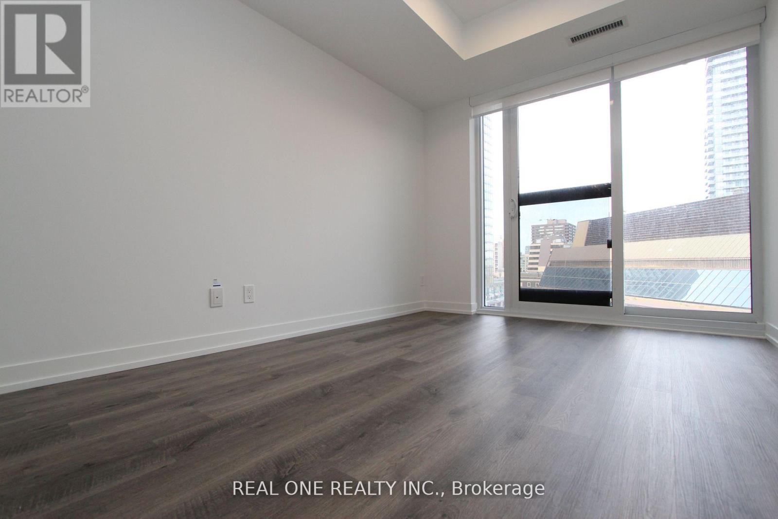 1006 - 771 Yonge Street, Toronto, Ontario  M4W 0B8 - Photo 4 - C13218592