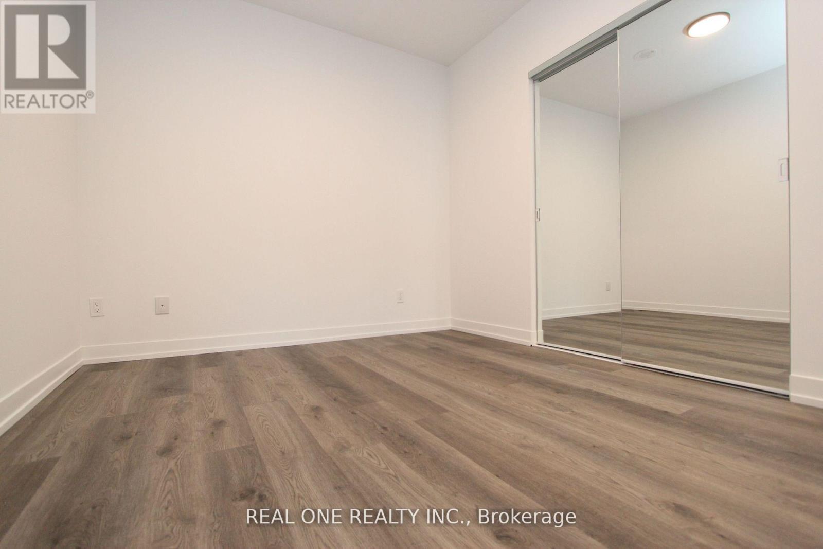 1006 - 771 Yonge Street, Toronto, Ontario  M4W 0B8 - Photo 8 - C13218592
