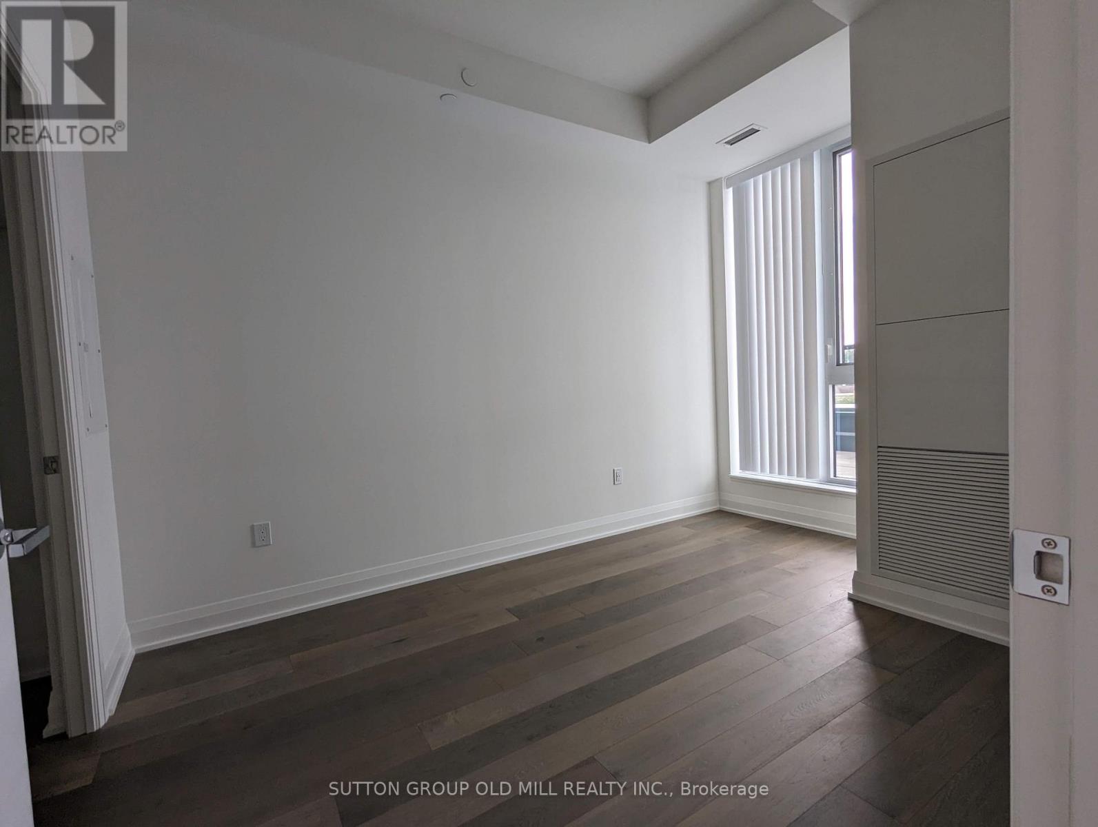702 - 293 The Kingsway, Toronto, Ontario  M9A 0E8 - Photo 11 - W12993644