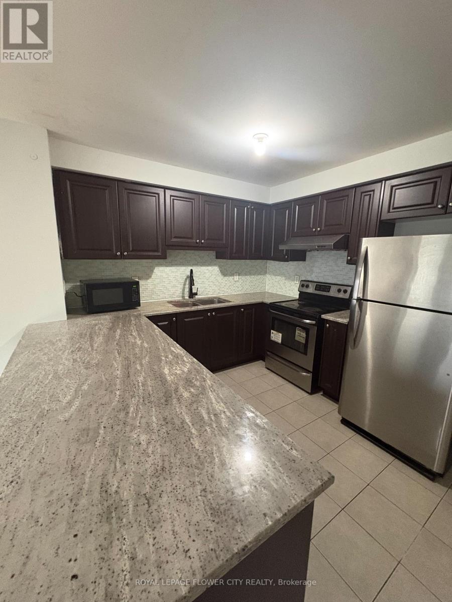 40 De Jong Street, Toronto, Ontario  M1P 0B9 - Photo 6 - E13218582