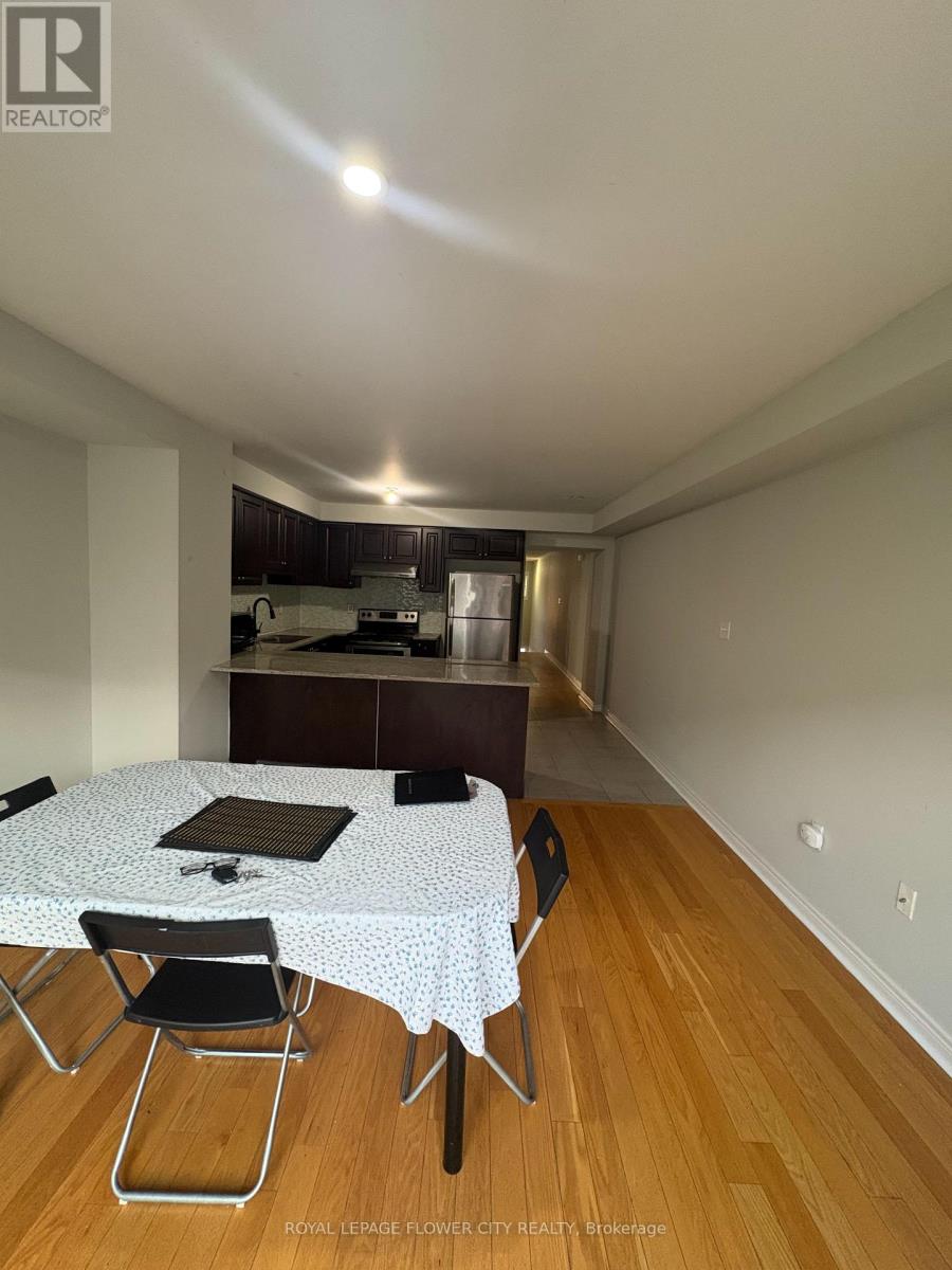 40 De Jong Street, Toronto, Ontario  M1P 0B9 - Photo 7 - E13218582