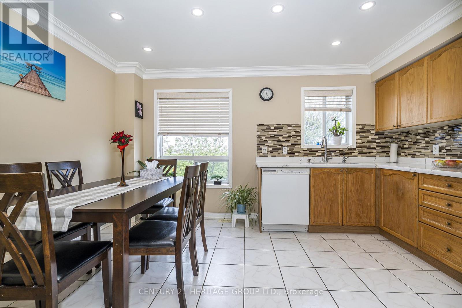 164 Jenkinson Way, Toronto, Ontario  M1P 5H4 - Photo 15 - E13218598