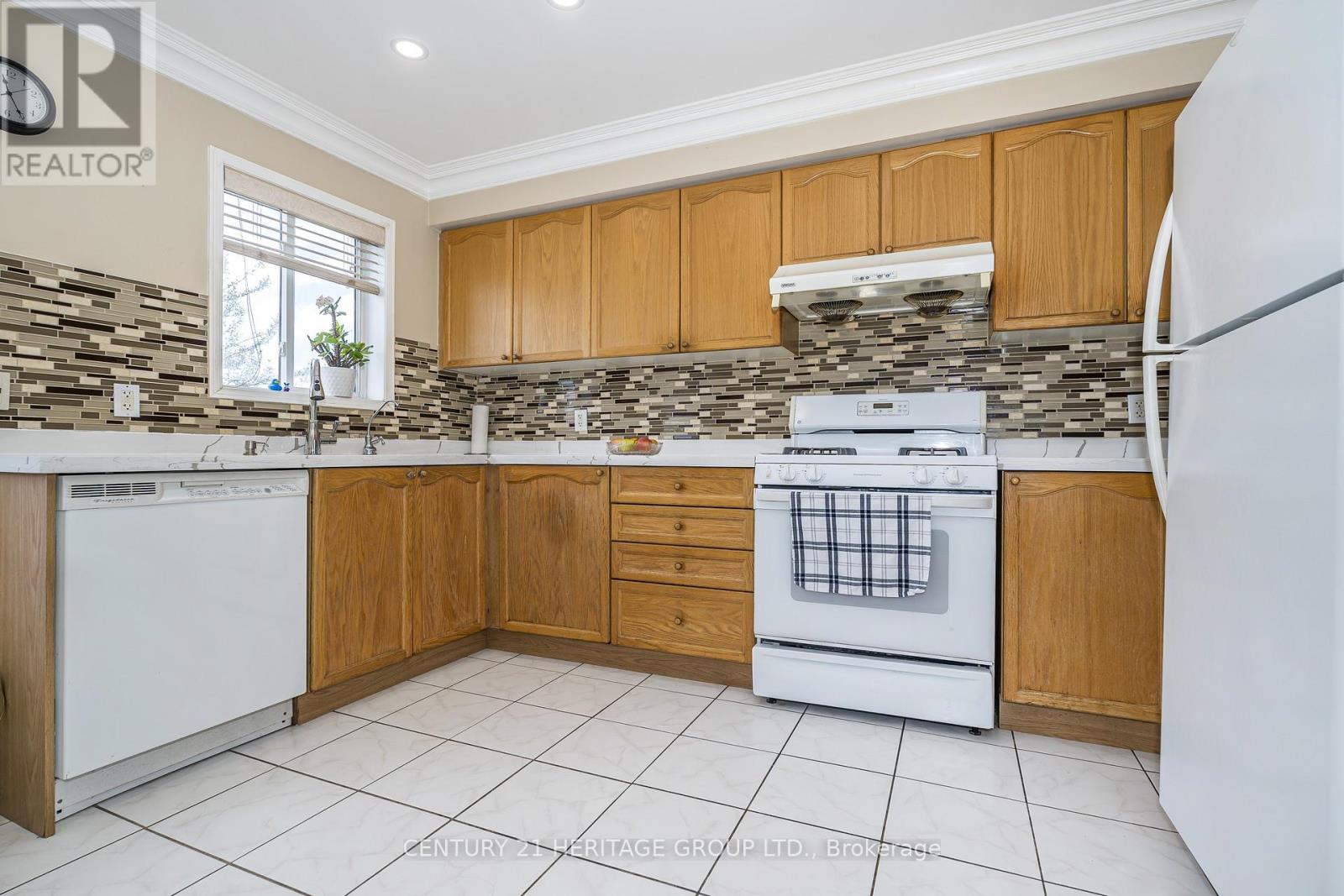 164 Jenkinson Way, Toronto, Ontario  M1P 5H4 - Photo 20 - E13218598