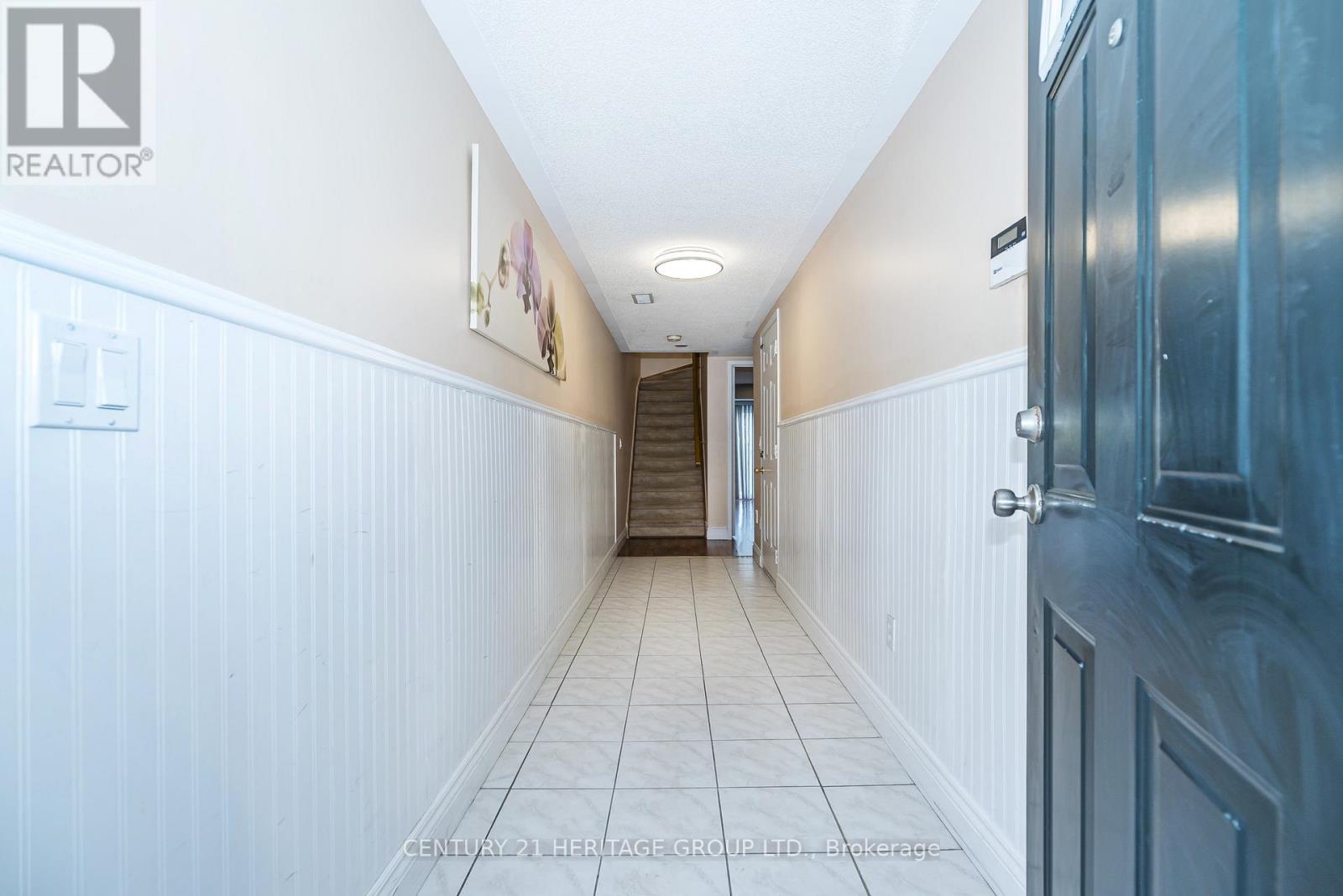 164 Jenkinson Way, Toronto, Ontario  M1P 5H4 - Photo 4 - E13218598