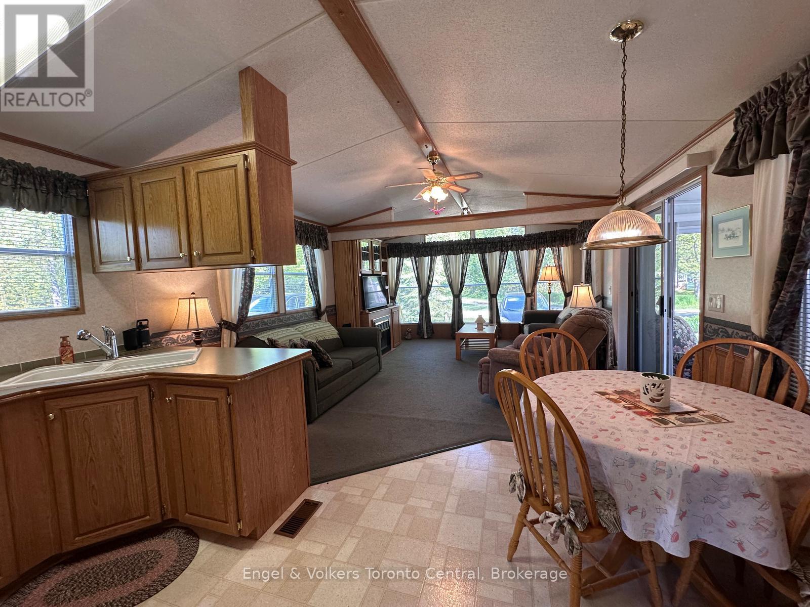 T93 - 7489 Sideroad 5 E, Wellington North, Ontario  N0G 2L0 - Photo 5 - X13218588
