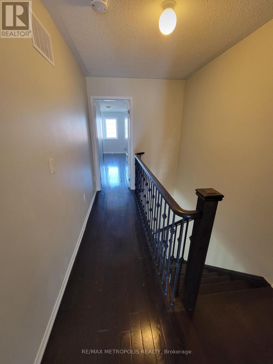 11 Valliere Drive, Markham, Ontario  L6C 0M7 - Photo 12 - N13218562