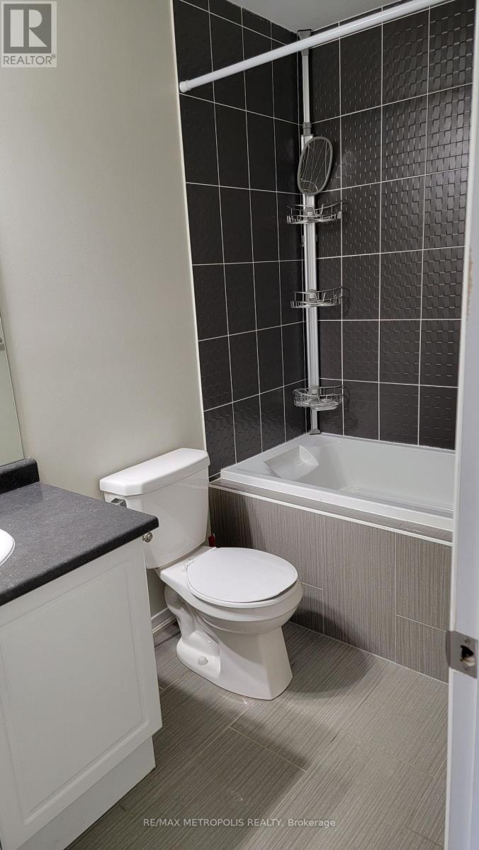 11 Valliere Drive, Markham, Ontario  L6C 0M7 - Photo 15 - N13218562