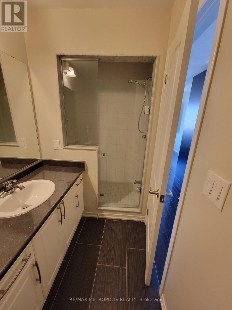 11 Valliere Drive, Markham, Ontario  L6C 0M7 - Photo 20 - N13218562
