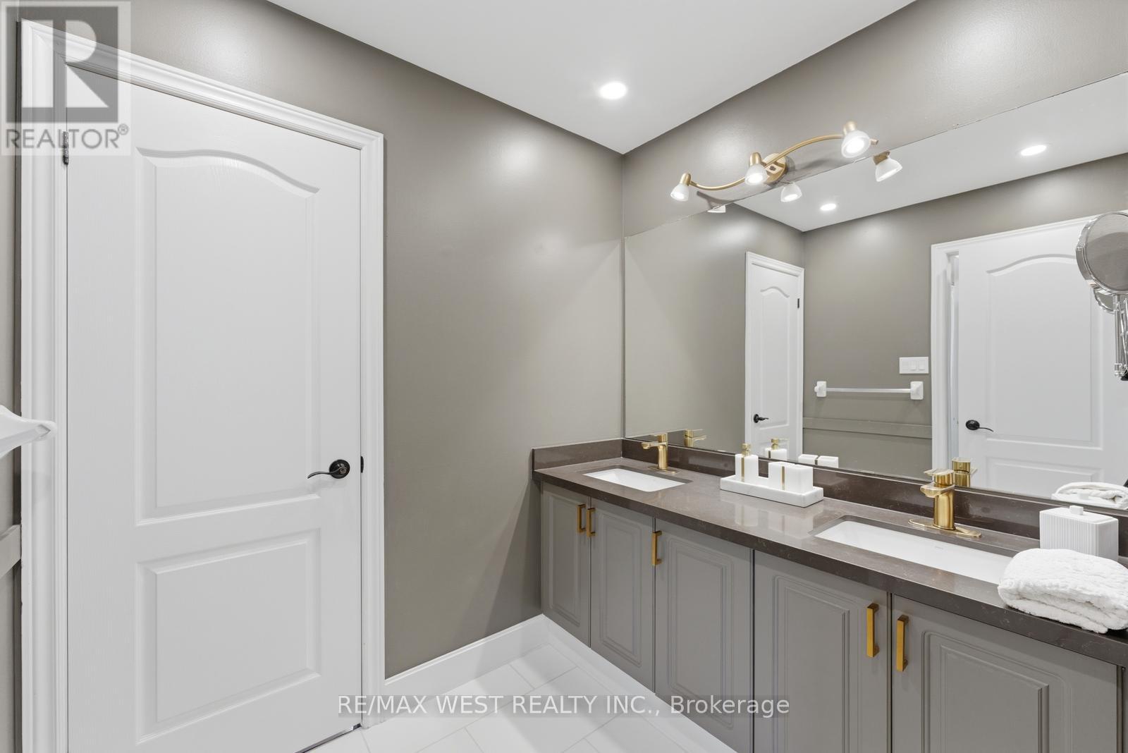 127 Ozner Crescent, Vaughan, Ontario  L4H 0G1 - Photo 29 - N13218600