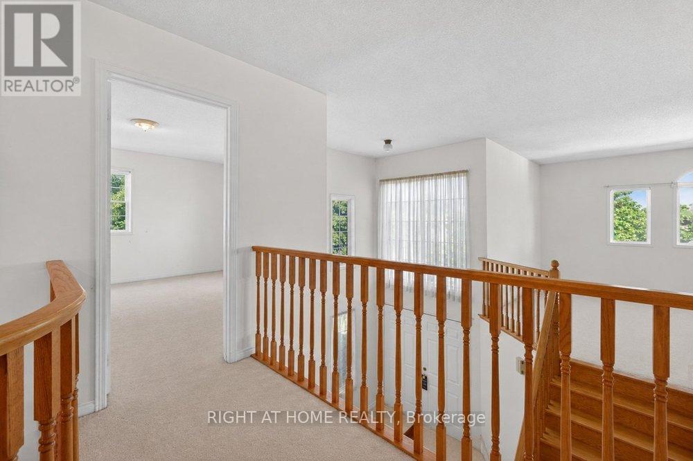 130 Eagleridge Drive, Brampton, Ontario  L6R 1E3 - Photo 10 - W13218576