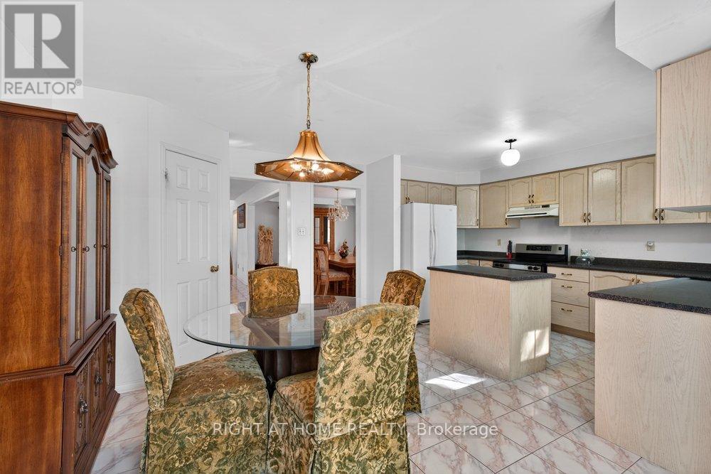 130 Eagleridge Drive, Brampton, Ontario  L6R 1E3 - Photo 21 - W13218576