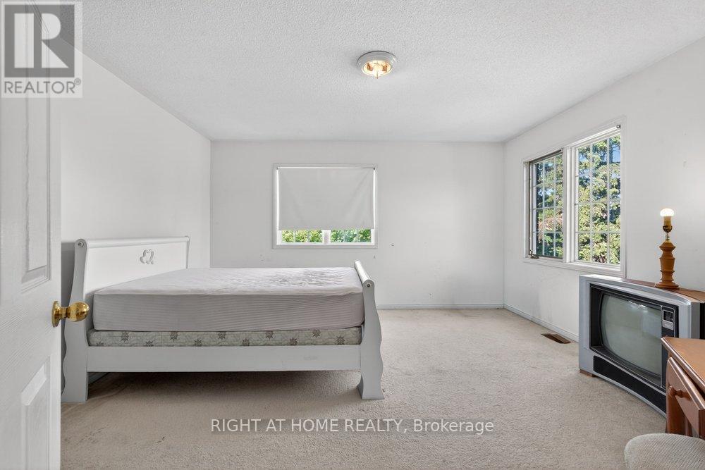 130 Eagleridge Drive, Brampton, Ontario  L6R 1E3 - Photo 9 - W13218576