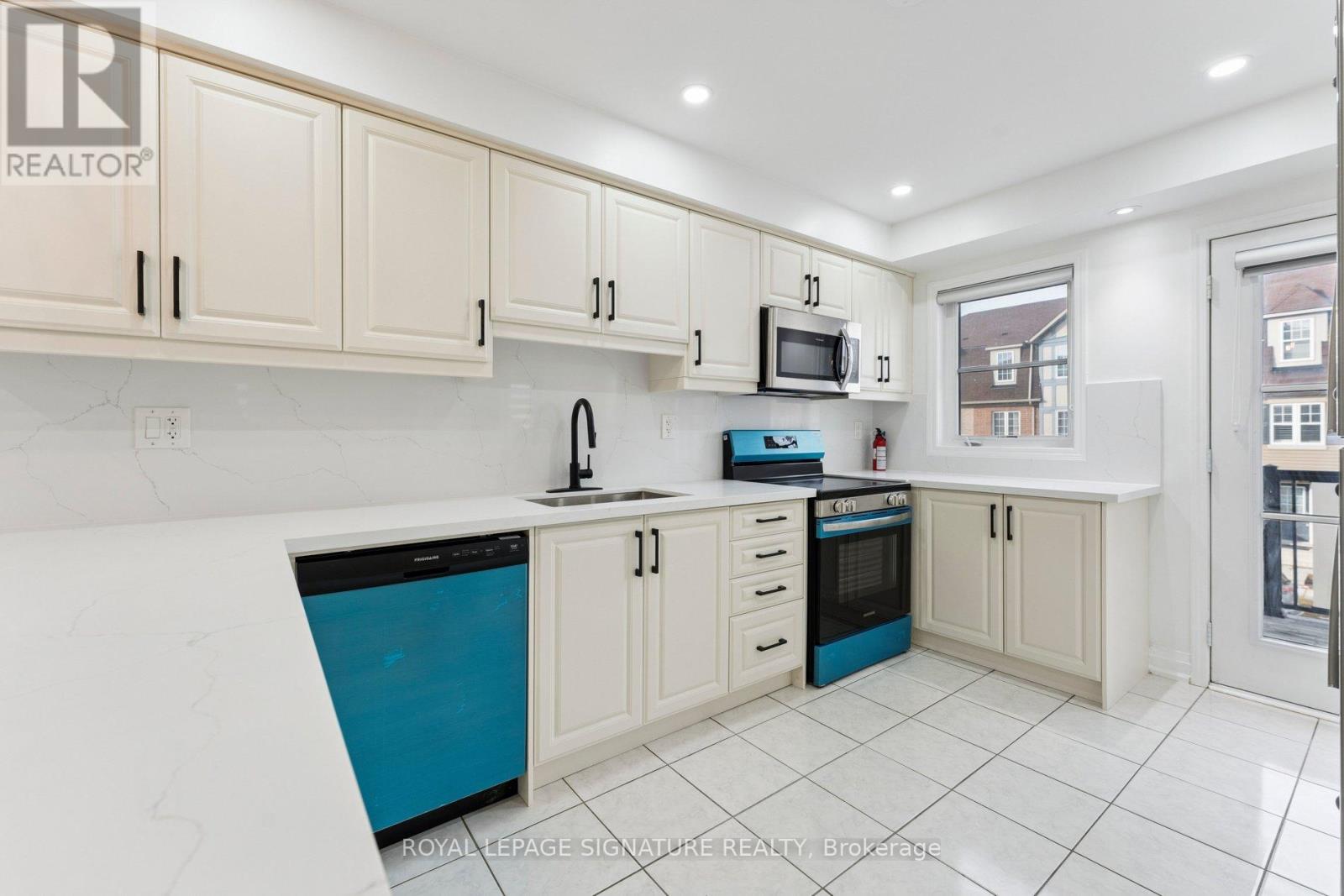 122 Baycliffe Crescent, Brampton, Ontario  L7A 3Y7 - Photo 14 - W13218612