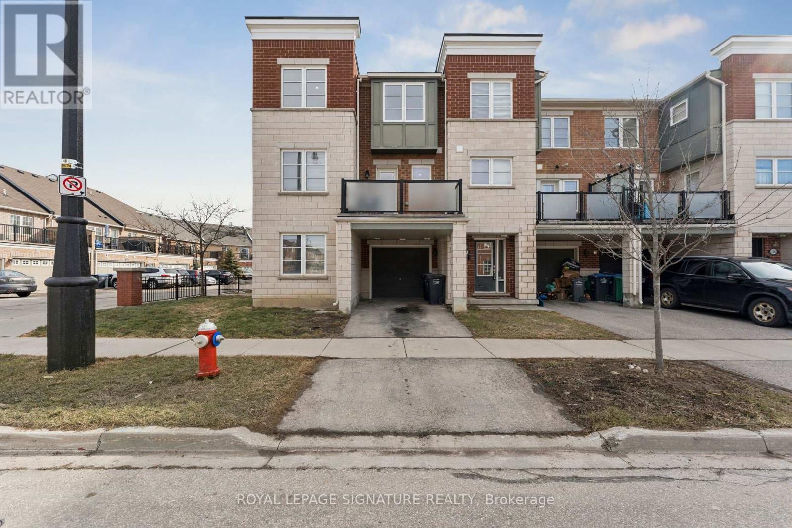 122 Baycliffe Crescent, Brampton, Ontario  L7A 3Y7 - Photo 5 - W13218612