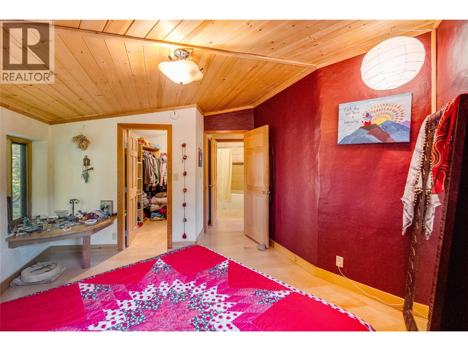 2129 Svoboda Road, Nelson, British Columbia  V1L 3V3 - Photo 39 - 10386644