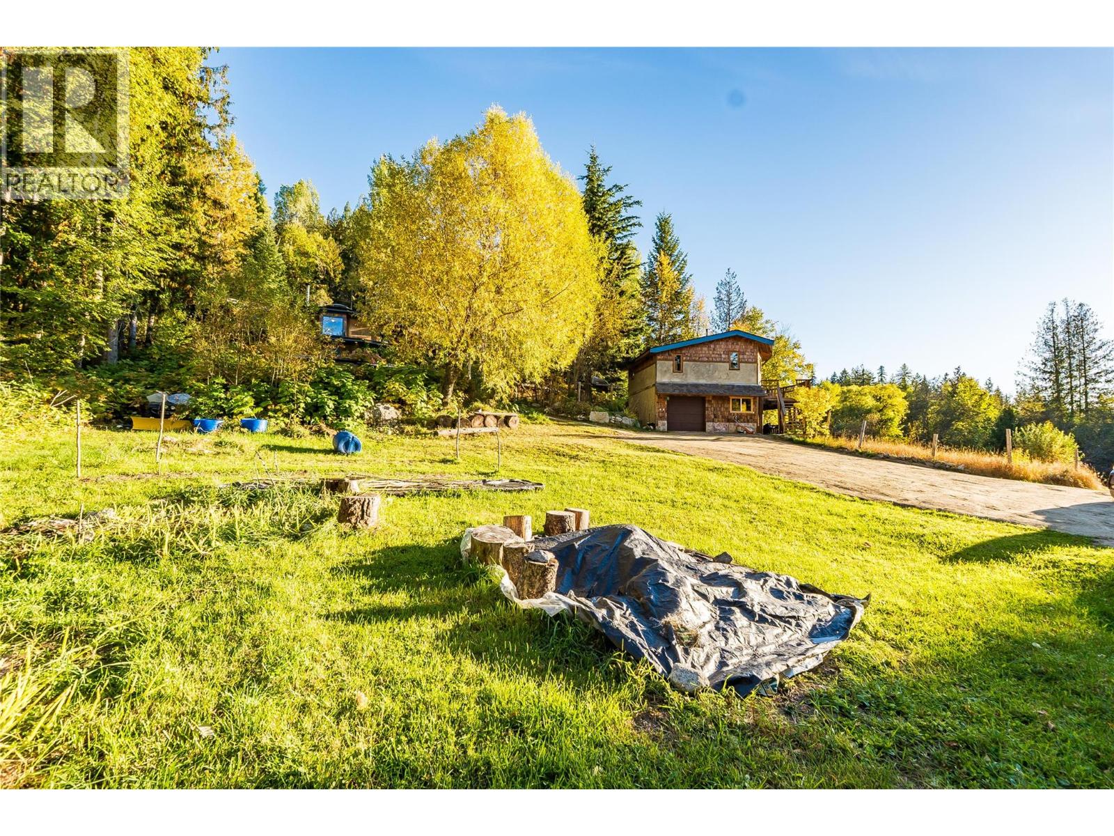 2129 Svoboda Road, Nelson, British Columbia  V1L 3V3 - Photo 74 - 10386644