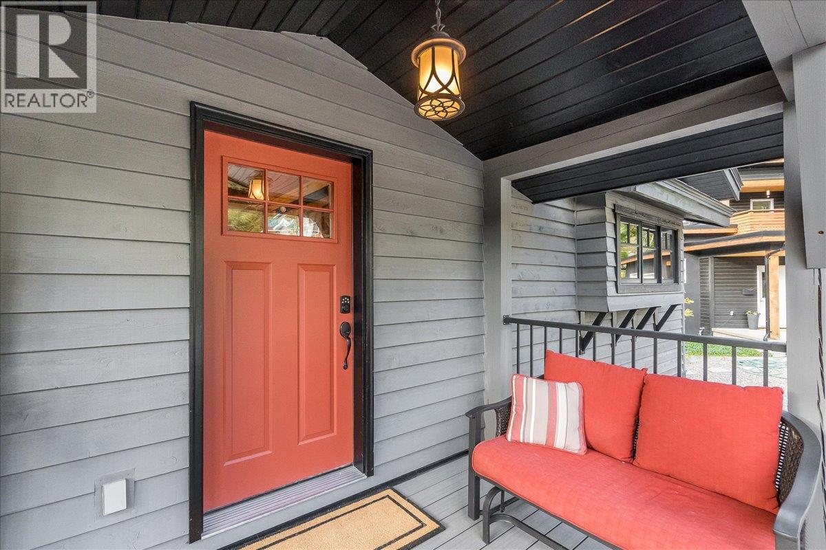 530 Foster Place, Nelson, British Columbia  V1L 7A9 - Photo 18 - 10389170
