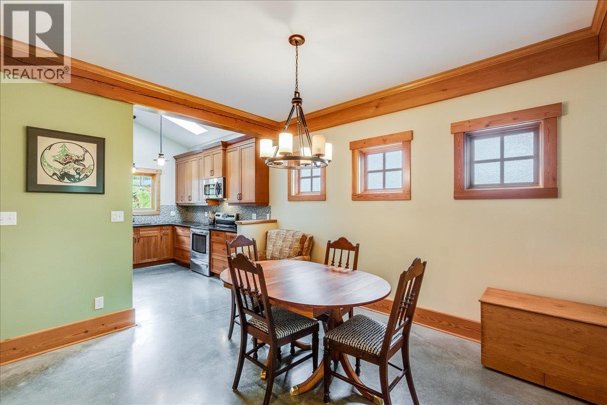 530 Foster Place, Nelson, British Columbia  V1L 7A9 - Photo 23 - 10389170