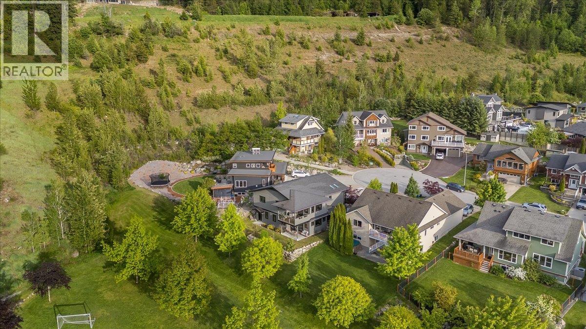 530 Foster Place, Nelson, British Columbia  V1L 7A9 - Photo 7 - 10389170