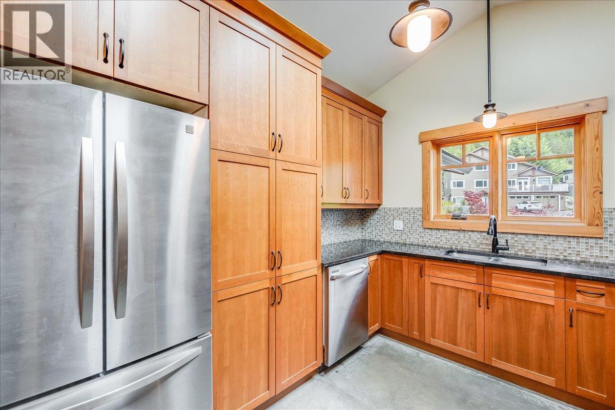 530 Foster Place, Nelson, British Columbia  V1L 7A9 - Photo 27 - 10389170