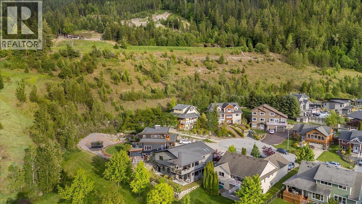530 Foster Place, Nelson, British Columbia  V1L 7A9 - Photo 6 - 10389170