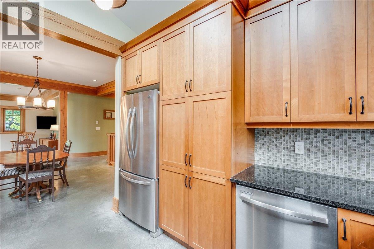 530 Foster Place, Nelson, British Columbia  V1L 7A9 - Photo 29 - 10389170