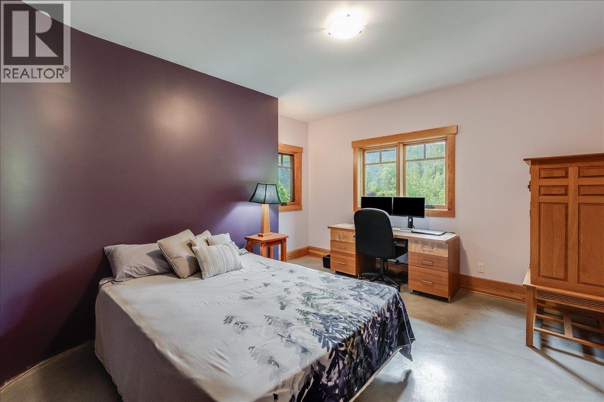 530 Foster Place, Nelson, British Columbia  V1L 7A9 - Photo 43 - 10389170