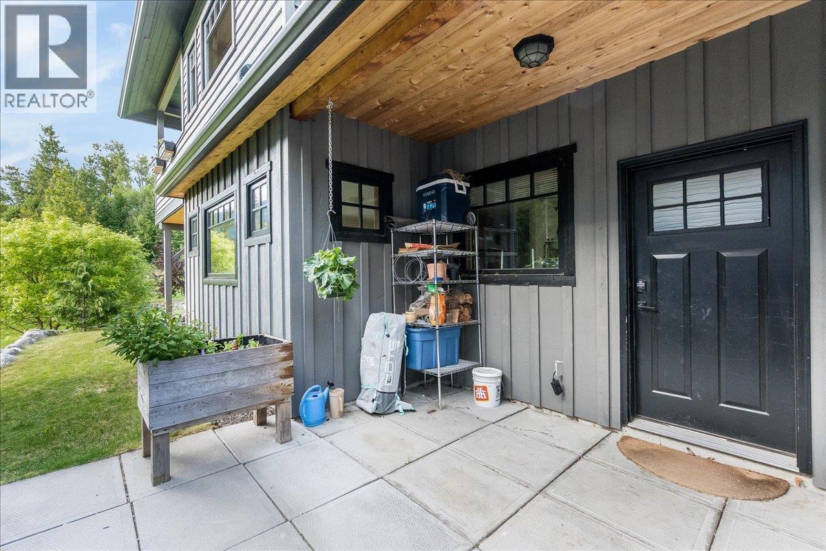 530 Foster Place, Nelson, British Columbia  V1L 7A9 - Photo 65 - 10389170