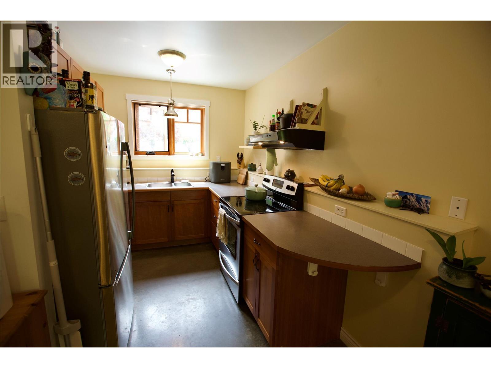 530 Foster Place, Nelson, British Columbia  V1L 7A9 - Photo 69 - 10389170