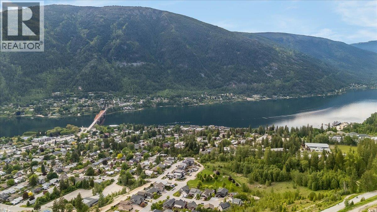 530 Foster Place, Nelson, British Columbia  V1L 7A9 - Photo 96 - 10389170