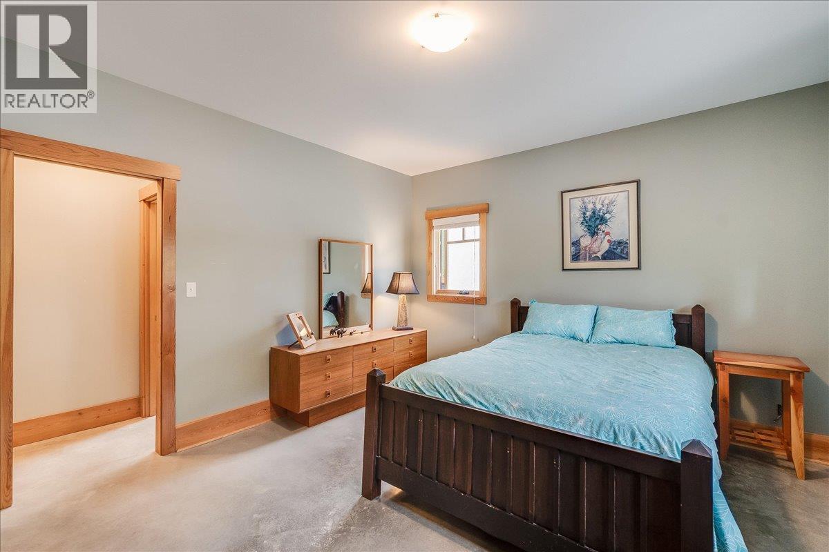 530 Foster Place, Nelson, British Columbia  V1L 7A9 - Photo 55 - 10389170