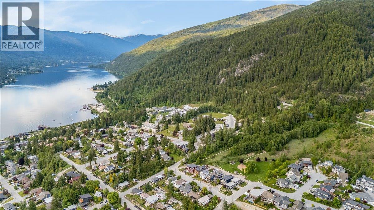 530 Foster Place, Nelson, British Columbia  V1L 7A9 - Photo 98 - 10389170