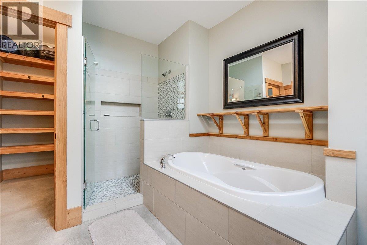 530 Foster Place, Nelson, British Columbia  V1L 7A9 - Photo 61 - 10389170