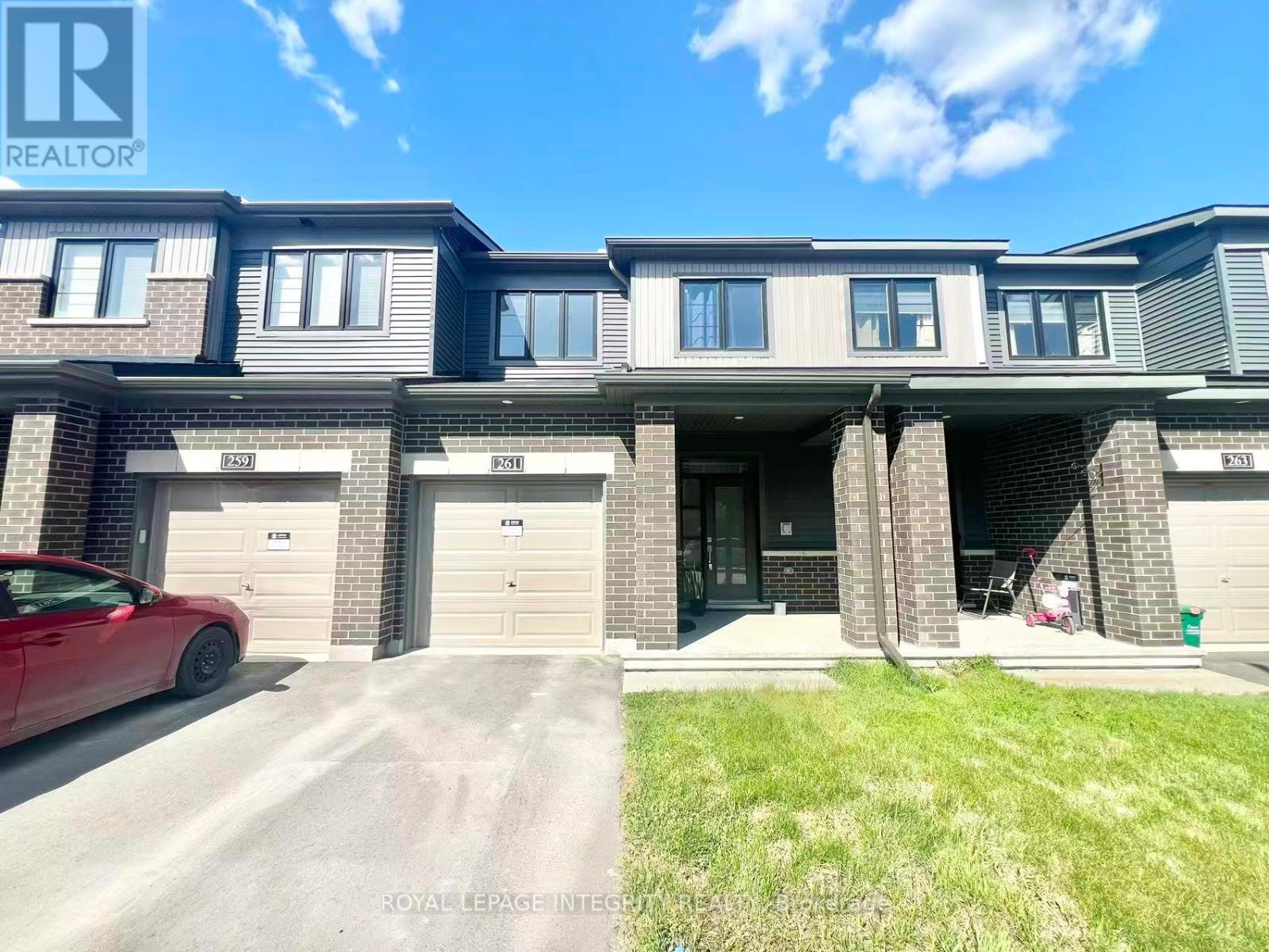 261 ELSIE MACGILL WALK, Ottawa, Ontario