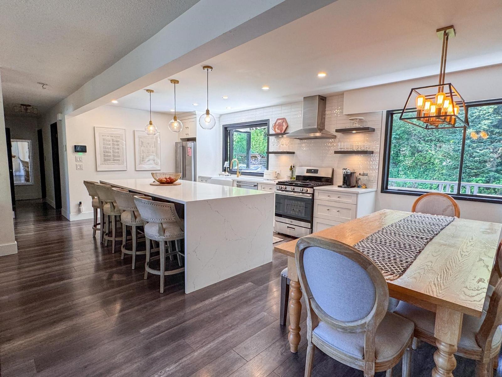 35014 High Drive, Abbotsford, British Columbia  V2S 4P6 - Photo 2 - R3120075